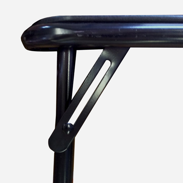 Club Table
